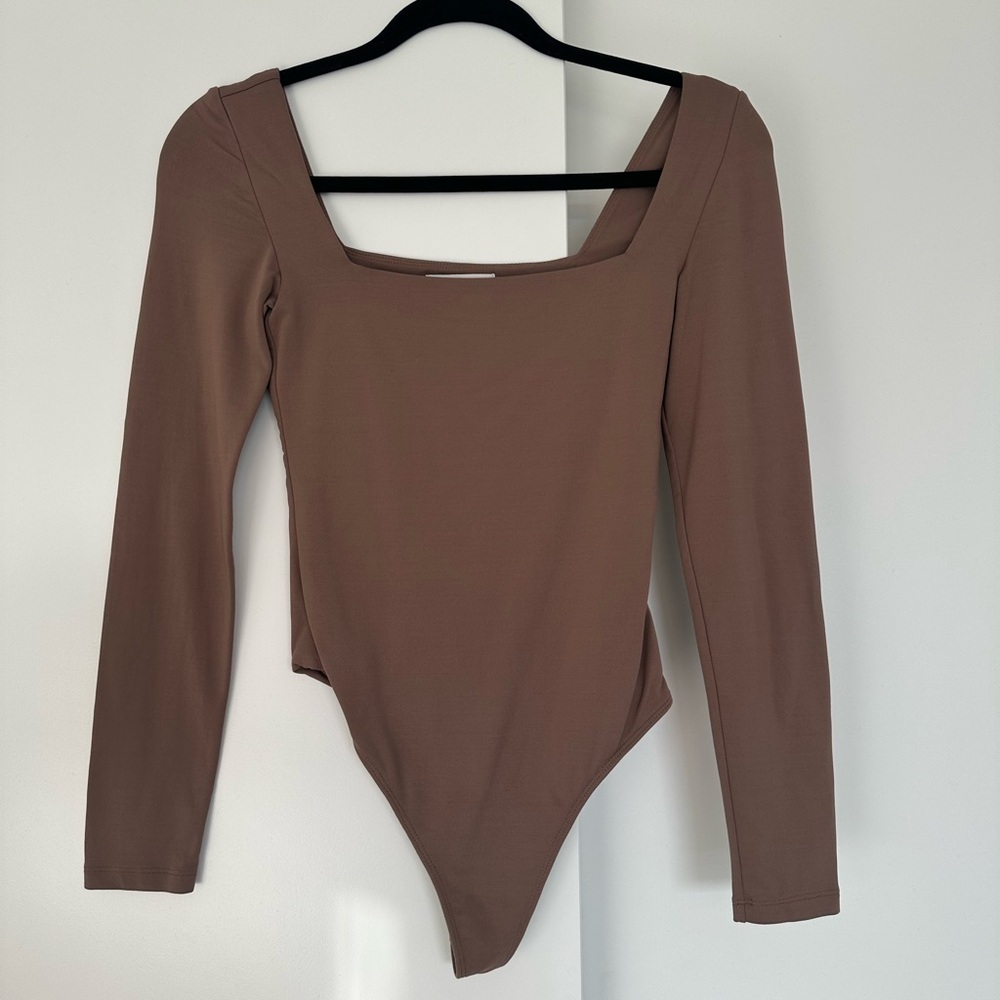 Aritzia Brown Contour Squareneck Bodysuit